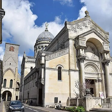 Bara 4- A 5 Min Du Centre Tours